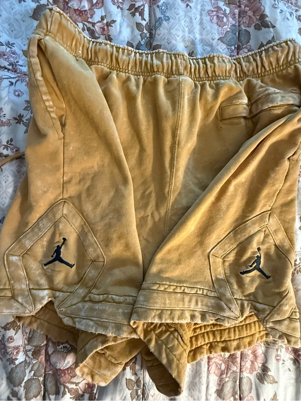 Jordan Men's Mustard Yellow Drew Fit Fleece Athletic Shorts